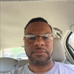 Meet your Posher, Ronnel